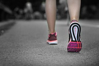 小倉南区で増加中の「シンスプリント」夏の部活シーズンはご注意ください